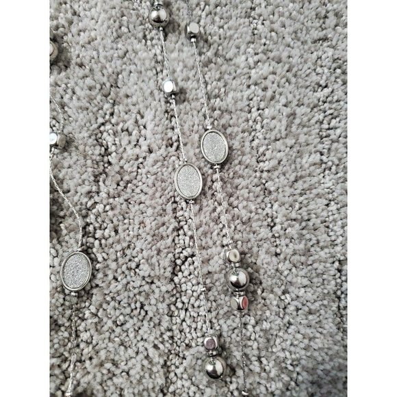 Sparkly Silver Necklace - Picture 2 of 4